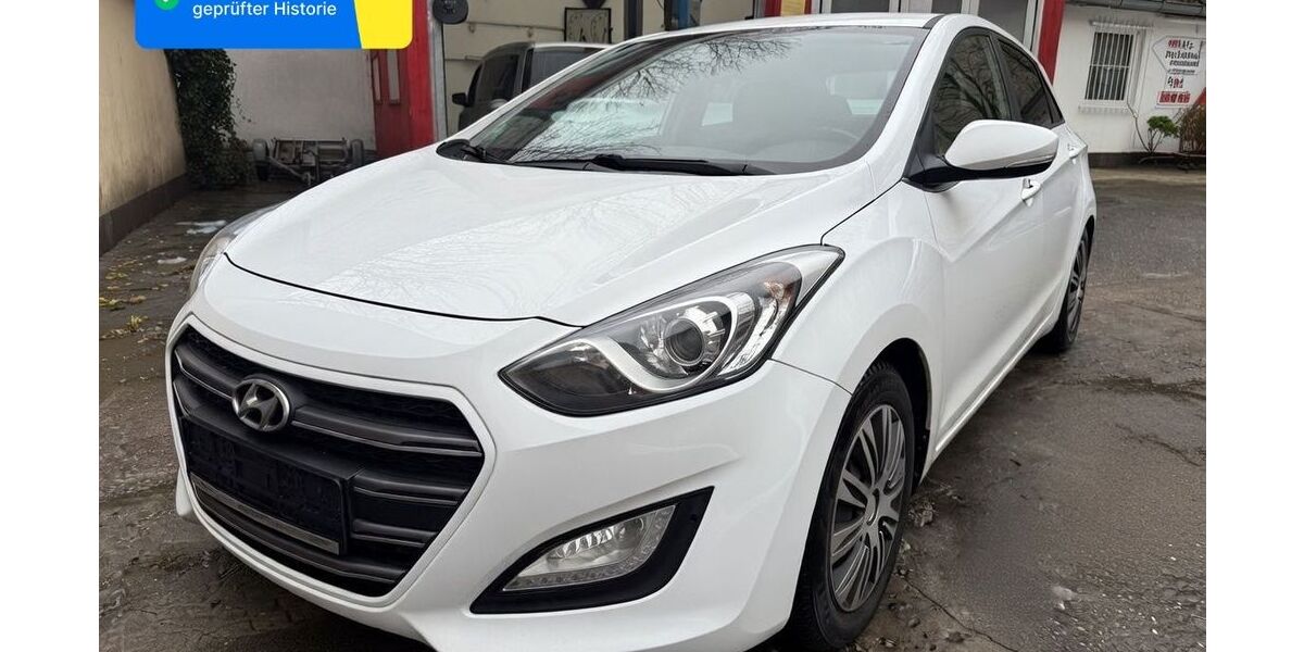 Hyundai i30 108.062 km 10.400 &euro; Berlin 10247