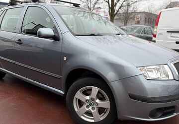 Skoda Fabia 195.000 km 2.490 &euro; berlin 12681