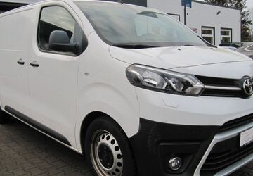Toyota Proace (Verso) 147.830 km 19.992 &euro; Hennigsdorf 16761