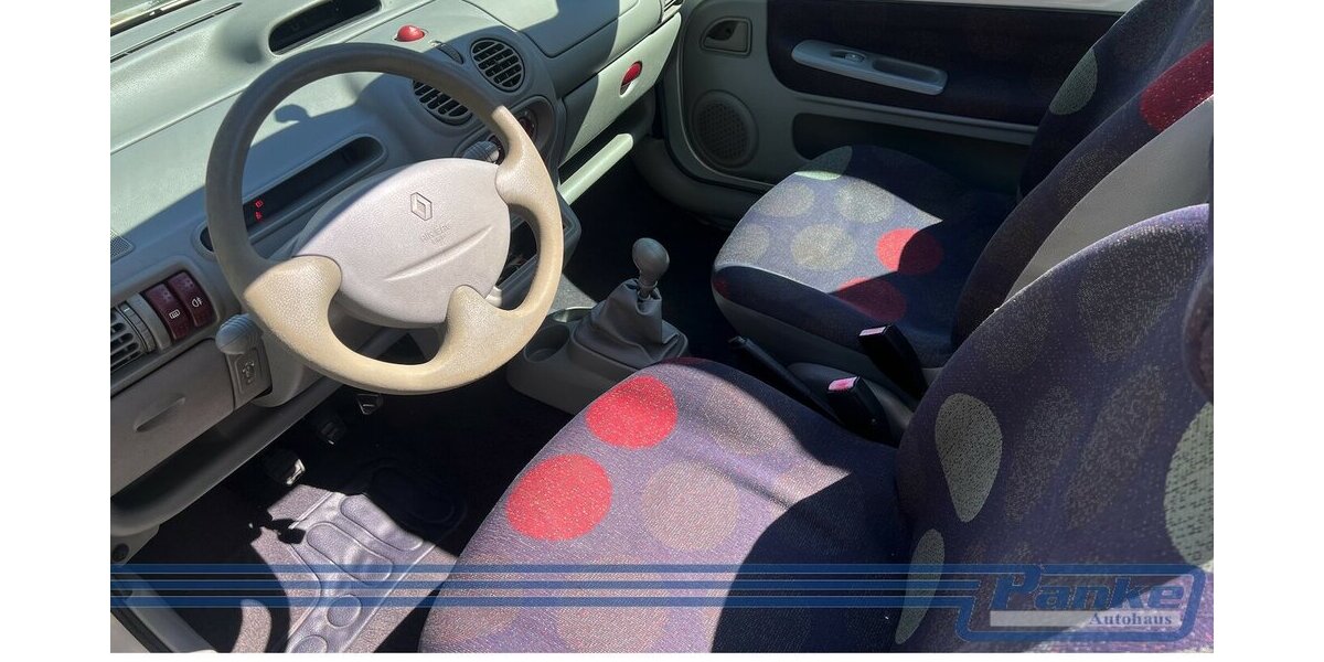 Renault Twingo 1.2 Liberty*Falt-Dach*4-Sitz*11/25TÜV*2-E 174.613 km 990 &euro; Berlin 13187