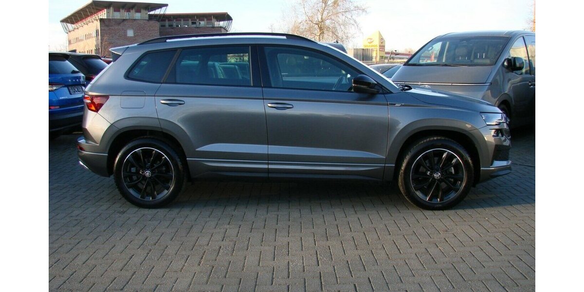 Skoda Karoq 2,0TDi 4x4 Sportline ACC AHK SHZ Matrix 13.915 km 34.980 &euro; Falkensee 14612