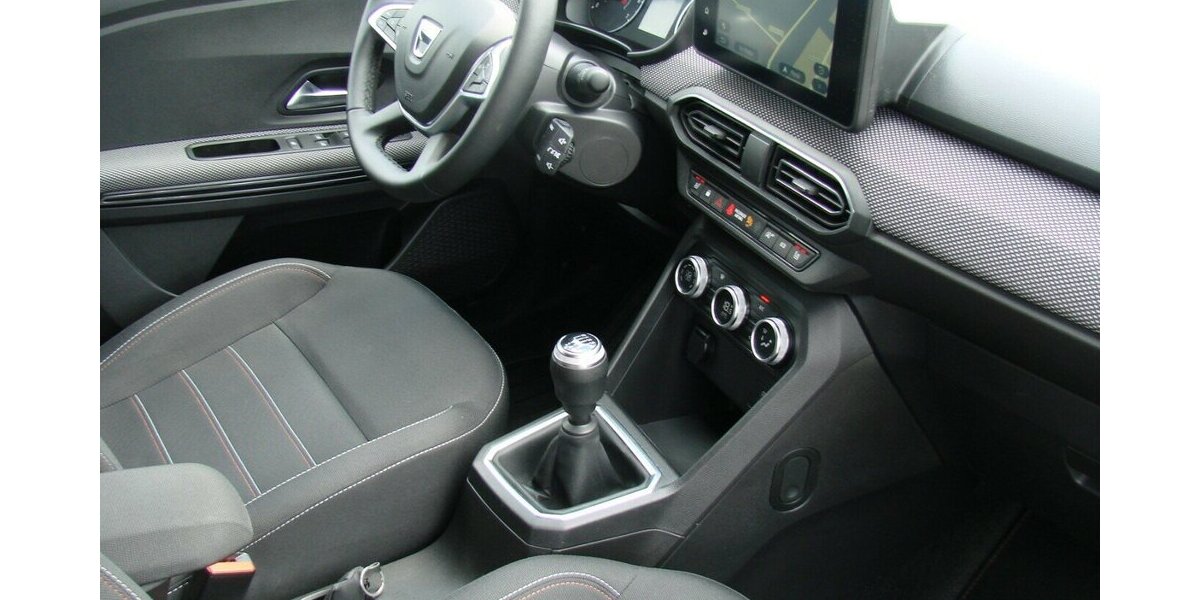 Dacia Jogger 1.0TCe 110 Extreme+ LED 7Sitzer Totwinkel T 40.577 km 17.980 &euro; Falkensee 14612