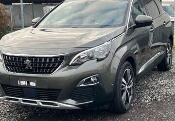 Peugeot 5008 200.000 km 12.000 &euro; Mittenwalde 15749