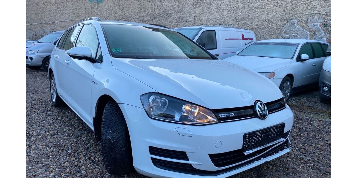 VW Golf 116.000 km 6.450 &euro; Berlin 10245