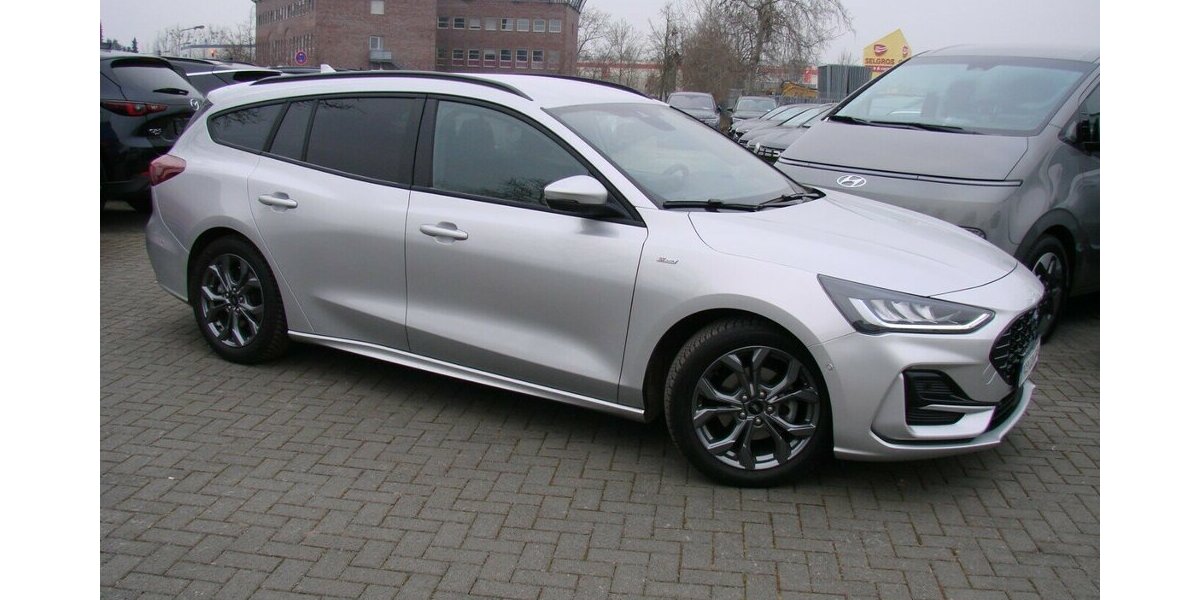 Ford Focus 1.5L TDCi ST-Line X ACC LED AHK HUD Bliss 12.043 km 22.980 &euro; Falkensee 14612