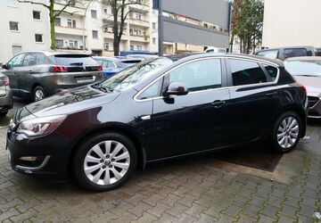 Opel Astra 84.005 km 9.950 &euro; Berlin-Tempelhof 12105