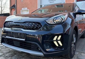 Kia Niro 156.886 km 12.999 &euro; Berlin 12351