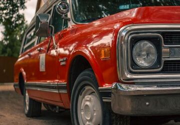 Chevrolet Suburban 145.000 km 17.000 &euro; Wildau 15745