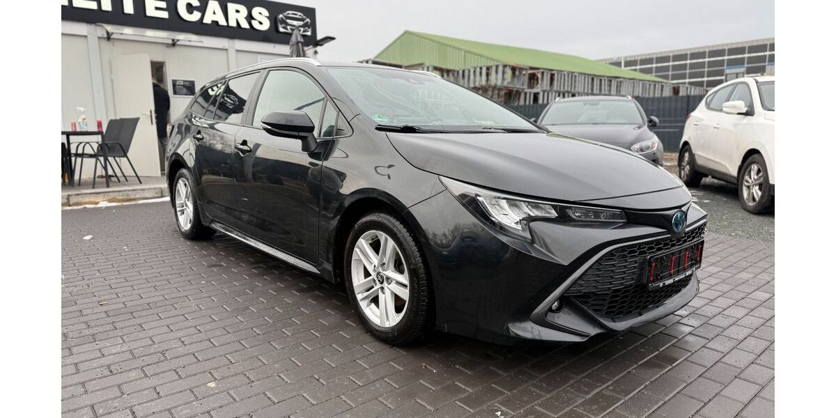Toyota Corolla 159.000 km 17.400 &euro; Berlin 12307