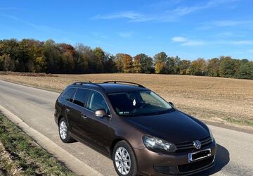 VW Golf 230.500 km 3.400 &euro; Berlin 13469