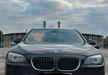 BMW 730 266.000 km 9.250 &euro; Berlin 13595