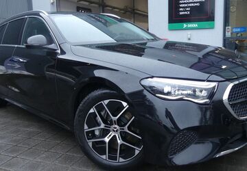 Mercedes-Benz E 200 14.440 km 42.800 &euro; Berlin 13156