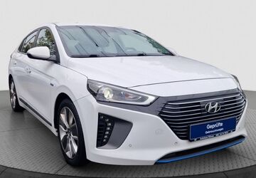 Hyundai IONIQ 109.844 km 12.900 &euro; Berlin 12683