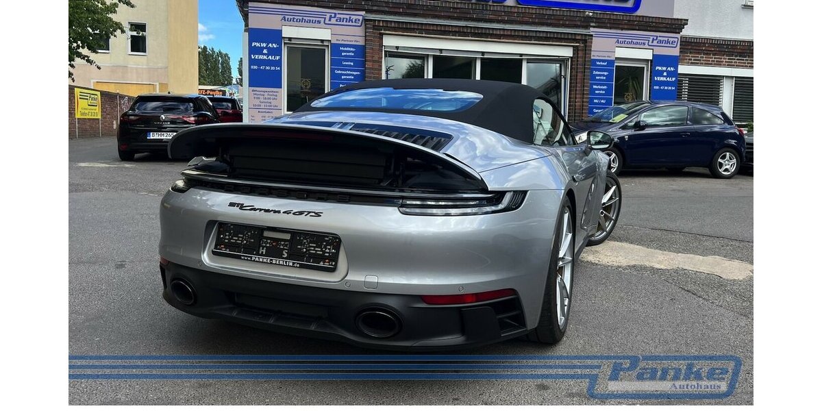 Porsche 911 Carrera 4 GTS Cabriolet*Night*Chromo*Sthzg* 1.750 km 172.890 &euro; Berlin 13187
