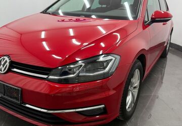 VW Golf 102.000 km 11.990 &euro; Berlin 12099