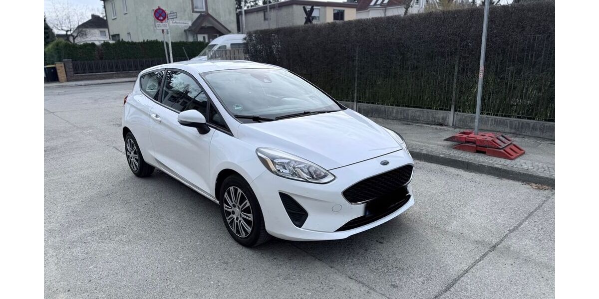 Ford Fiesta 270.000 km 2.799 &euro; Berlin 12249