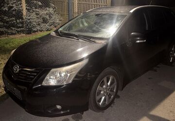 Toyota Avensis 239.000 km 3.450 &euro; Berlin 10245