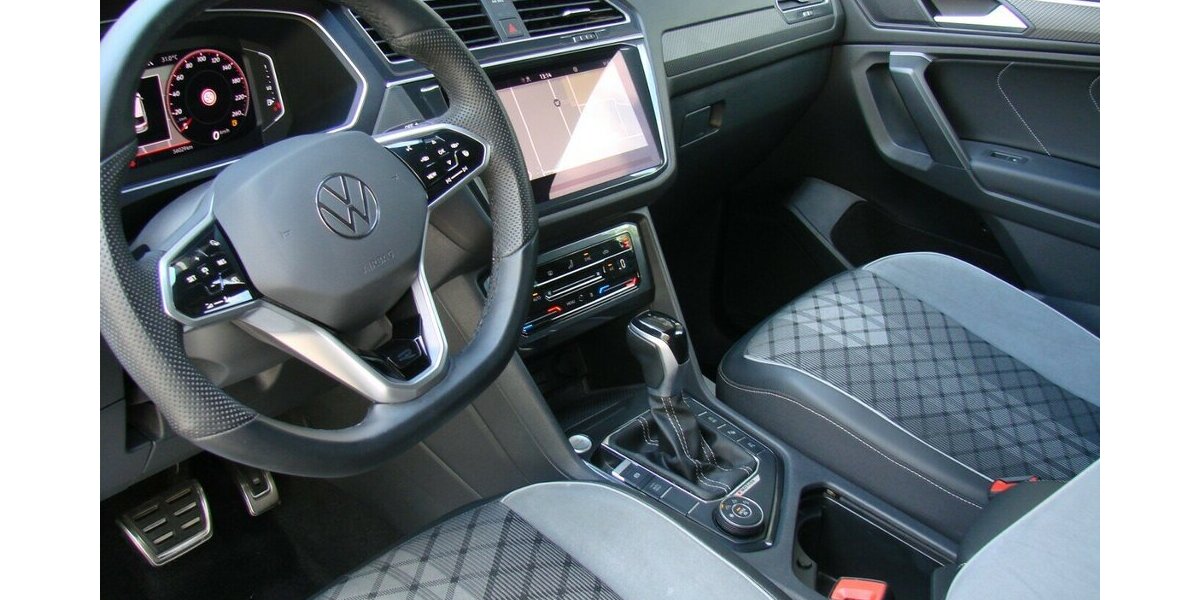 VW Tiguan Allspace 2.0TDi R-Line 4M Black Style ACC S 56.321 km 37.980 &euro; Falkensee 14612