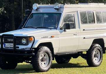 Toyota Land Cruiser 405.000 km 29.999 &euro; Berlin 12205