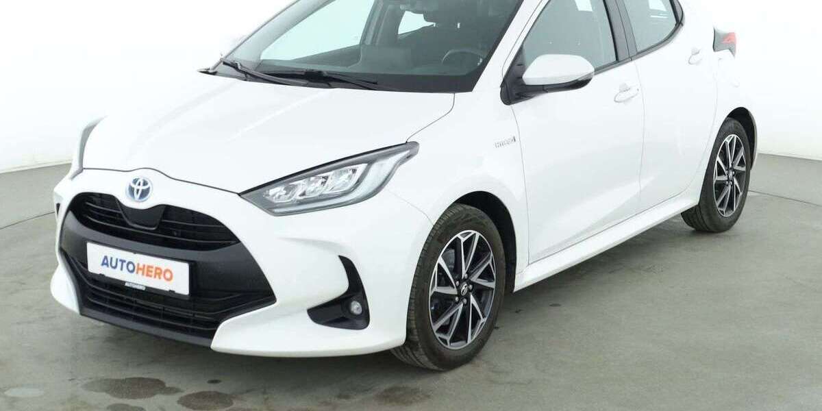 Toyota Yaris 48.994 km 17.080 &euro; Berlin 14059