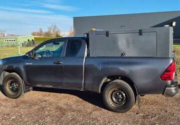 Toyota Hilux 292.000 km 17.900 &euro; Teltow 14513