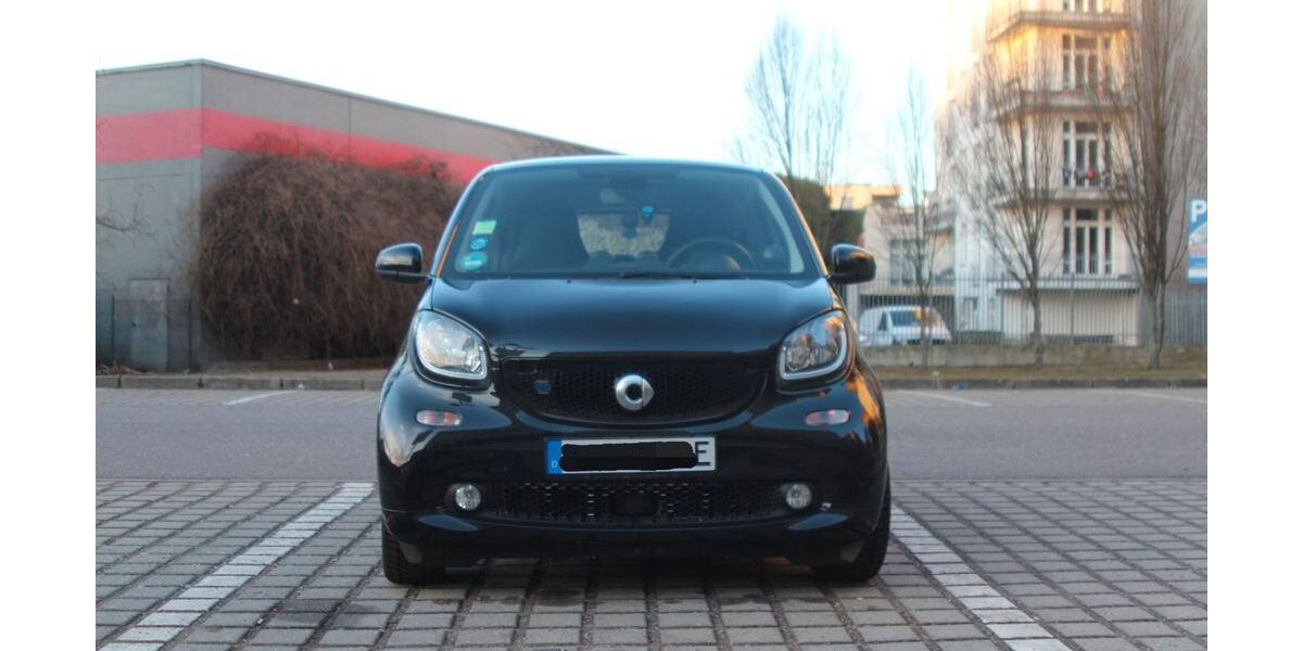 Smart ForTwo 22.000 km 11.259 &euro; Berlin 10247