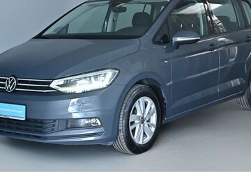 VW Touran 68.118 km 26.189 &euro; Berlin 13088