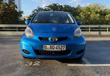 Toyota Aygo (X) 94.700 km 5.490 &euro; Berlin 12351