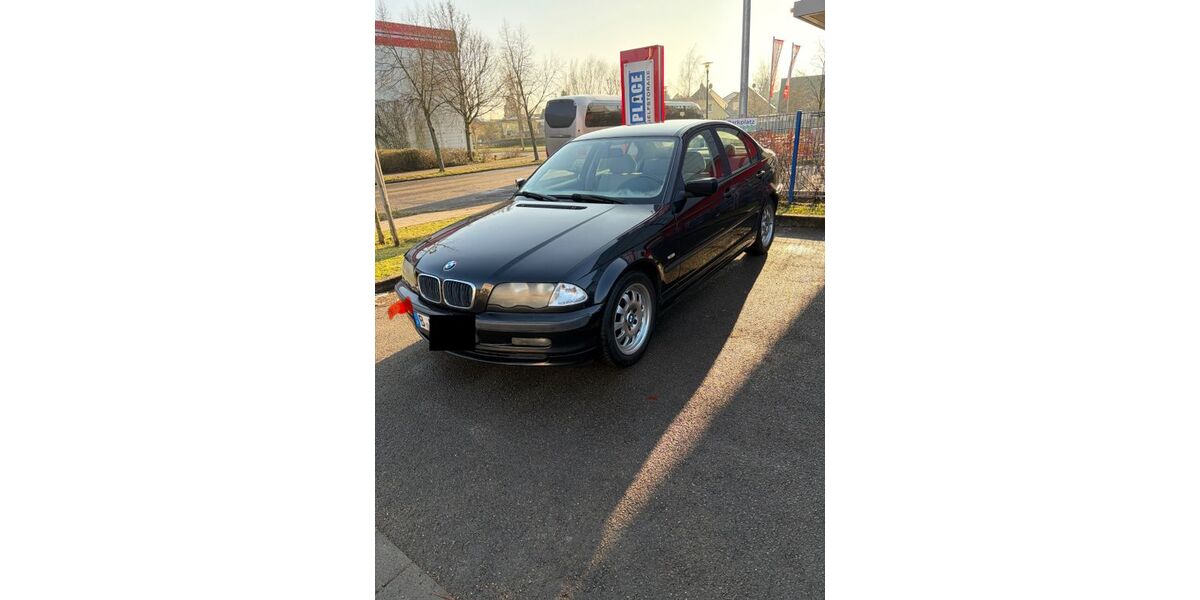 BMW 318 230.100 km 1.399 &euro; Berlin 12619