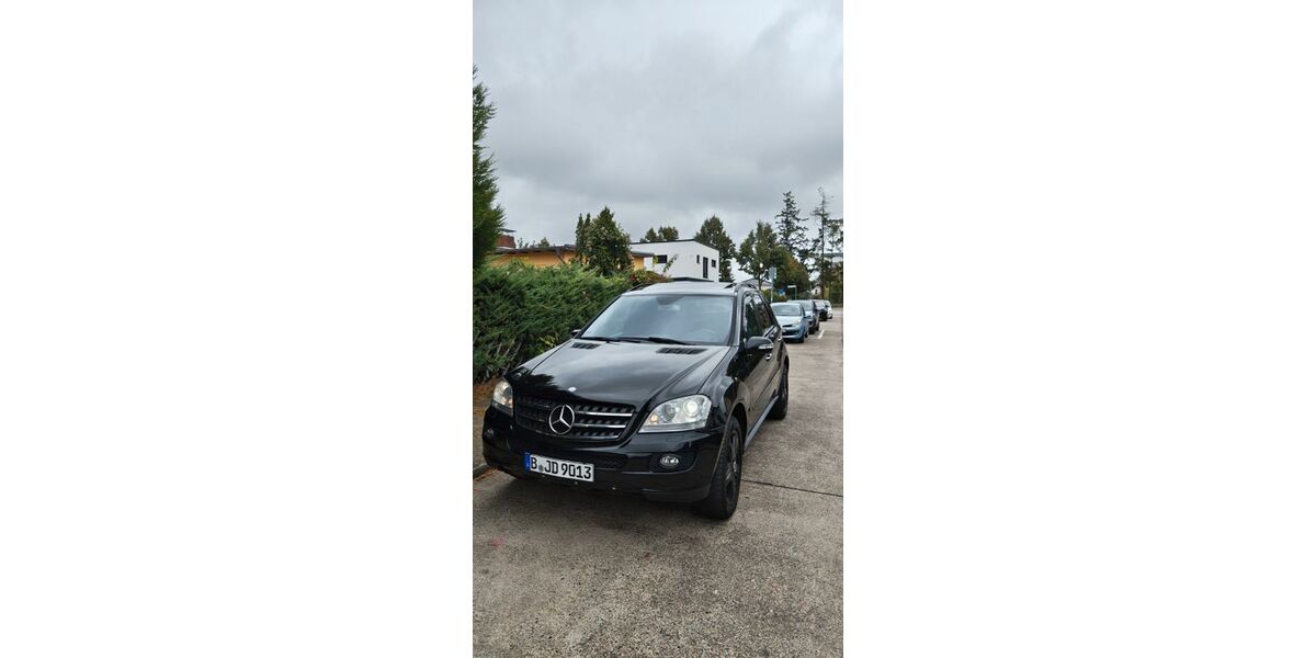 Mercedes-Benz ML 320 229.000 km 9.499 &euro; berlin 12357