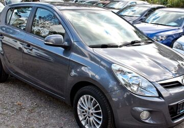 Hyundai i20 125.800 km 4.999 &euro; Berlin 13057
