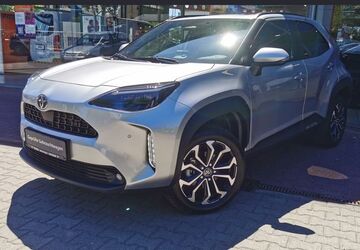 Toyota Yaris Cross 1.895 km 29.950 &euro; Berlin 13403