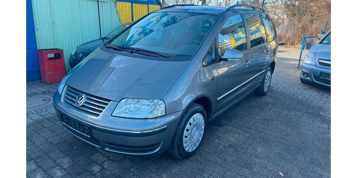 VW Sharan 176.000 km 5.690 &euro; Berlin 12359