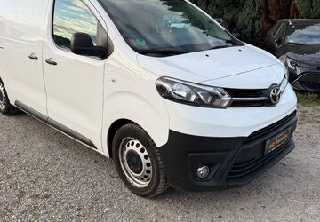 Toyota Proace (Verso) 190.000 km 8.990 &euro; Berlin 13127