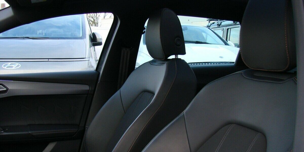 Cupra Leon ST eTSi ACC Panorama Vision Plus LED Beats 5.999 km 26.980 &euro; Falkensee 14612