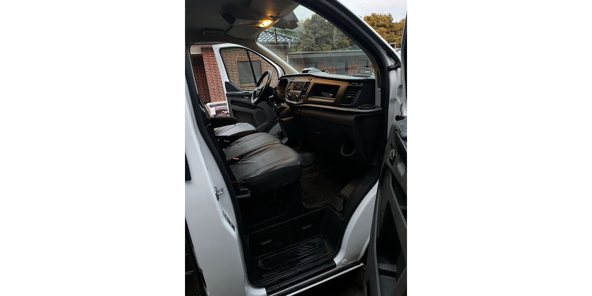 Ford Transit Custom Kasten 108.000 km 16.200 &euro; Berlin 10178