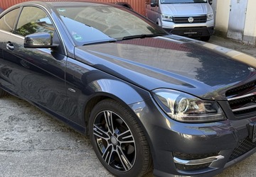 Mercedes-Benz C 180 Coupe CGI Edition C AMG LOOK 64.300 km 17.900 &euro; Berlin 10247
