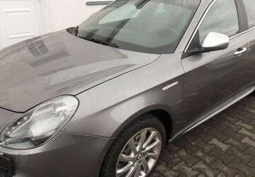 Alfa Romeo Giulietta 100.000 km 8.750 &euro; Mahlow 15831