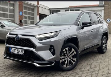 Toyota RAV 4 4.910 km 65.150 &euro; Berlin 13403