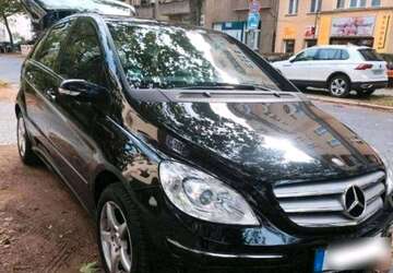 Mercedes-Benz 200 167.000 km 3.900 &euro; Berlin, Stadt 12109