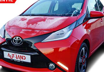 Toyota Aygo (X) 64.375 km 10.990 &euro; Berlin 12683
