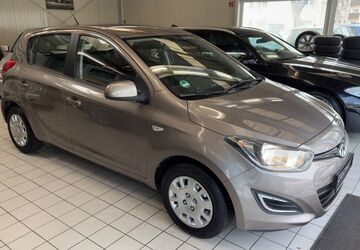 Hyundai i20 180.000 km 3.990 &euro; Berlin 12349
