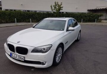 BMW 740 265.000 km 9.300 &euro; berlin 12359