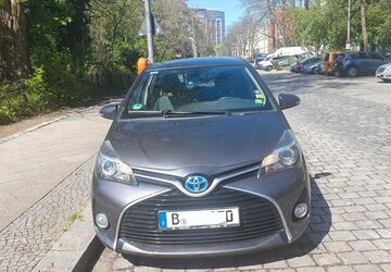 Toyota Yaris 95.000 km 10.500 &euro; Berlin 10969
