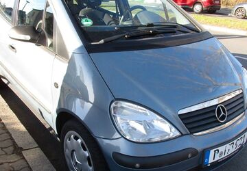 Mercedes-Benz A 160 212.000 km 750 &euro; Berlin 12357