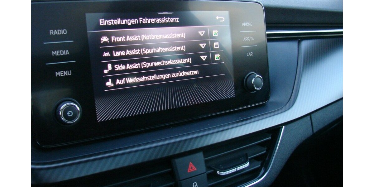 Skoda Scala 1,0TSi Monte Carlo Pano LED Kamera Navi 22.929 km 19.980 &euro; Falkensee 14612