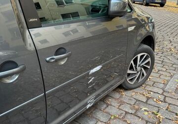 VW Caddy 70.000 km 19.200 &euro; Berlin 13627