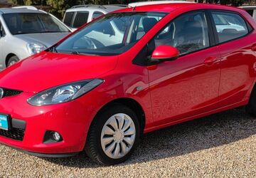 Mazda 2 26.922 km 7.999 &euro; Berlin 13589