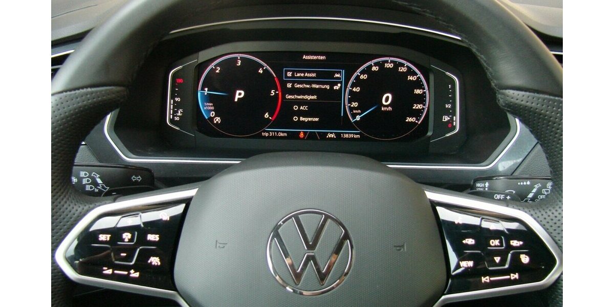 VW Tiguan Allspace 2.0TDi R-Line 4Motion ACC LED 13.839 km 38.980 &euro; Falkensee 14612