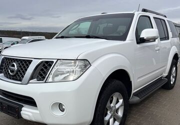 Nissan Pathfinder 340.000 km 7.999 &euro; Wildau 15745